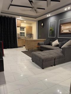 Two bed room fully furnished apartment kazani heights 2 Gulberg Green - 3