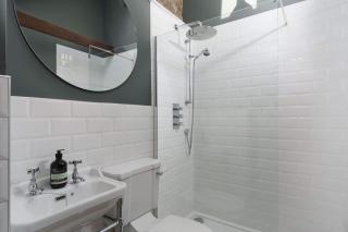 Luxury Cornish Cottage & Modern Cabin with Garden, Central St Agnes - 5