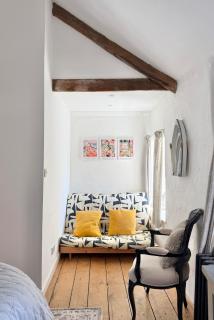 Luxury Cornish Cottage & Modern Cabin with Garden, Central St Agnes - 1