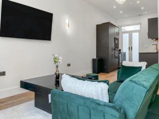 Wakefield House - Apartment 1 - The Joshua Suite - 4