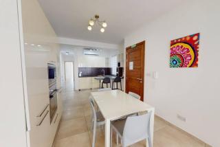 Modern apartment in Gzira - 9