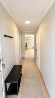 Central 2-Bedroom Apartment with Free Parking - 1