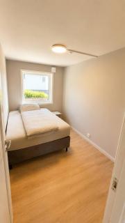 Central 3-Bedroom Apartment Free Parking & Wifi - 5