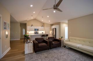 Hillsdales Hidden Condo Hideaway - 0
