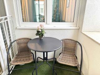 Thaly Residence - Can register a parking space - 5