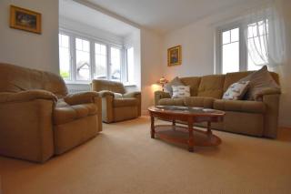 Sea-Renity Sidmouth Sleeps 6 Parking for 2 Vehicles - 3
