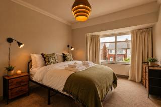 Spacious 3 Bed House with Parking in Doncaster - 7