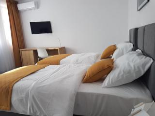 Casa Crinul - 2