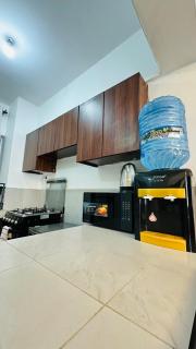 Chic 2bedroom with lift and free parking - 4