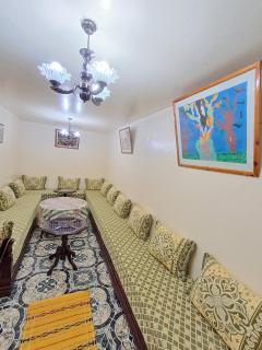 Beautiful Beachfront Apartment with Ocean Views - 6