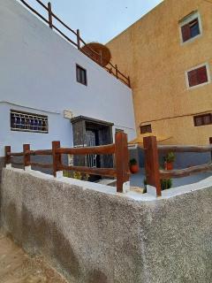 Beautiful Beachfront Apartment with Ocean Views - 6