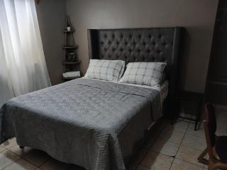 Toronjal II Executive Room near Airport and Ferry - 8