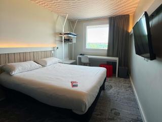 Ibis Luxembourg Airport - 1
