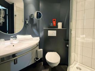 Ibis Luxembourg Airport - 5