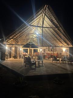 Pi-Buddy Lodge and Bushcamp - 9