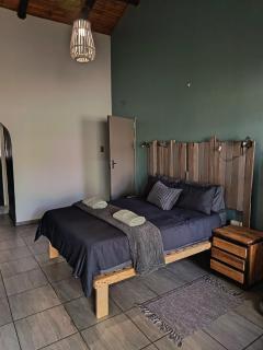 29B Zebra Street - InHimwe Guesthouse - 6