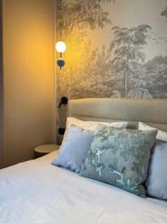 Cloud 9 boutique Studio by the Opera - 3