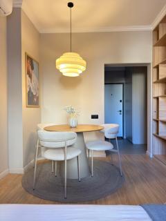 Cloud 9 boutique Studio by the Opera - 2