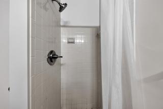 Spacious Silver Spring Getaway - 9