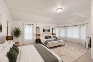 Luxury Frisco Retreat, Game Room and Fireplace - 4