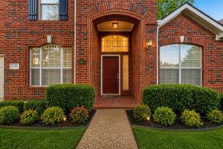 Luxury Frisco Retreat, Game Room and Fireplace - 3