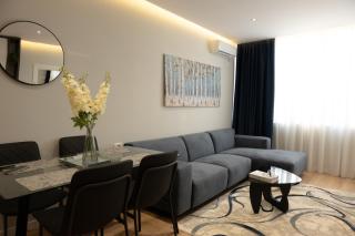 Aura Luxury Stays Apartment 01 - 3