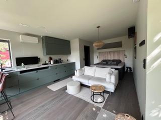 New & modern guest house 70 metres from the fjord - 0