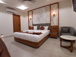 Hotel The SomnathInn Dwarka - 6