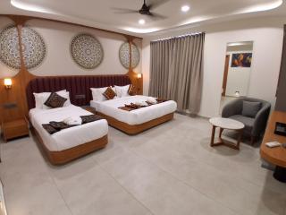 Hotel The SomnathInn Dwarka - 3