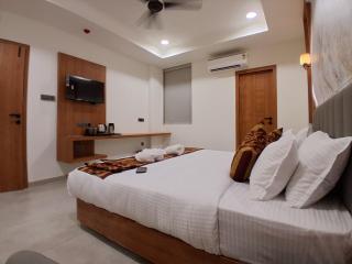 Hotel The SomnathInn Dwarka - 2