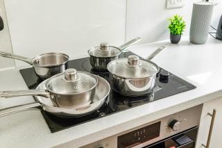 Nottingham Stay with Parking, Garden & Netflix - 5