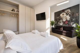 Suite In Town Home - 7