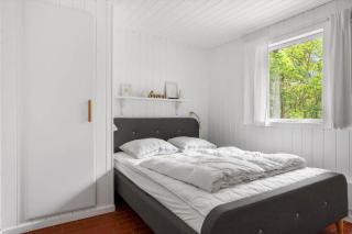 1401-Aakirkeby-Fyrrebakken-13 - 3