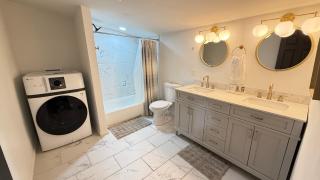 DC Edge stunning three-bedroom House - 5