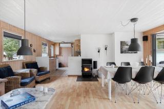 1558-Aakirkeby-Poserevaenget-6 - 8