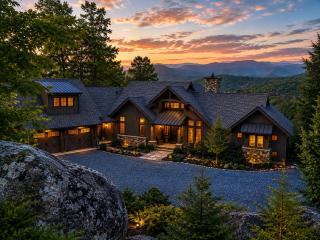 Twin Boulder Lodge at Eagles Nest - 0