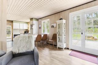 1301-Aakirkeby-Fyrreskoven-11 - 9