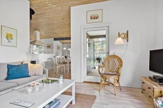 1467-Aakirkeby-Boesparken-8 - 4