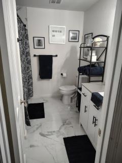 Modern Condo Within Walking Distance Of OnVida - 7