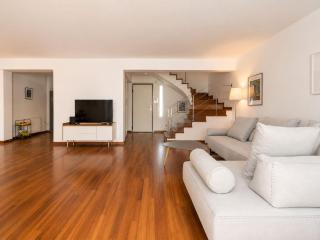Adelos III Bloom Villa 5BR 360m - Sauna - Rooftop - Athens - 7