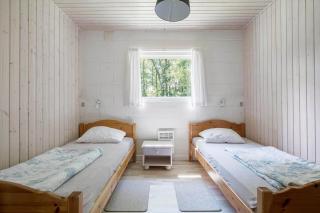 1547-Aakirkeby-Maegardsskoven-8 - 1