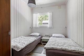 1547-Aakirkeby-Maegardsskoven-8 - 2