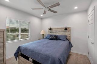 New Desert Casita - City & Mountain Views - Pet Friendly - 2