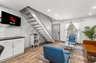 Cool Vibes Music Capital SoCo Townhome! - 2