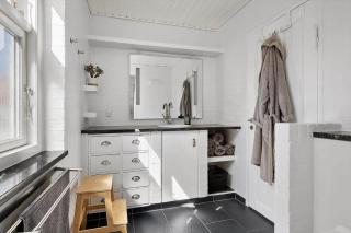 5650-Svaneke-Brugsebakken-10 - 1