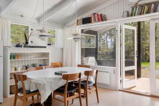 1608 Aakirkeby - Loftsgårdsskoven 5 - 6