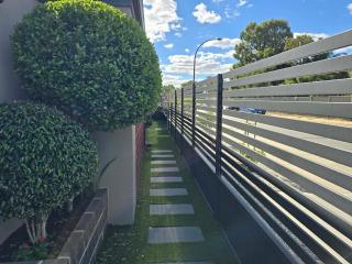 Modern Private Room and Ensuite 10 mins to Perth Airport - 5