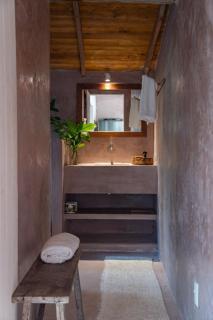 Casa de barro em fazenda regenerativa na Bahia - 5