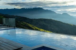 Luxury Retreat - Infinity Pool & Volcano Views - 5