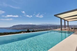 New Luxury Olives & Thyme Retreat, Seaview with 2 Heated Pools - 0
